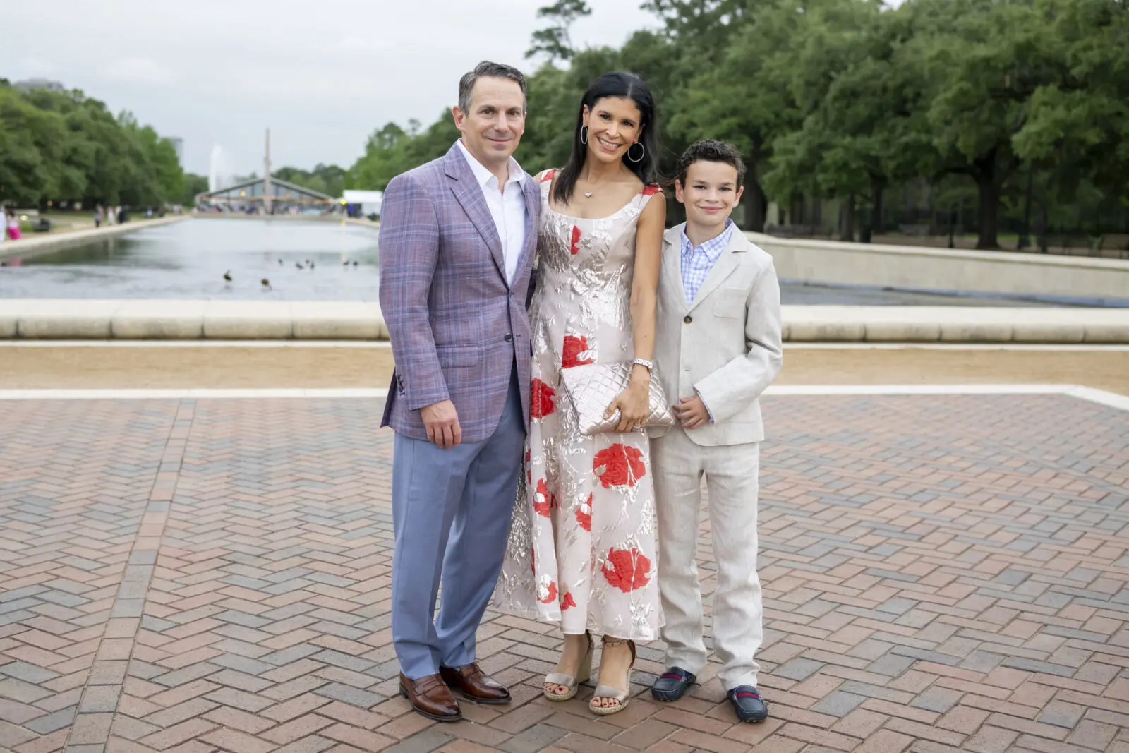 Chris & Kristy Bradshaw and son Preston at Hermann Park Conservancy's 'Evening in the Park' (Photo by Michelle Watson, CatchlightGroup.com)