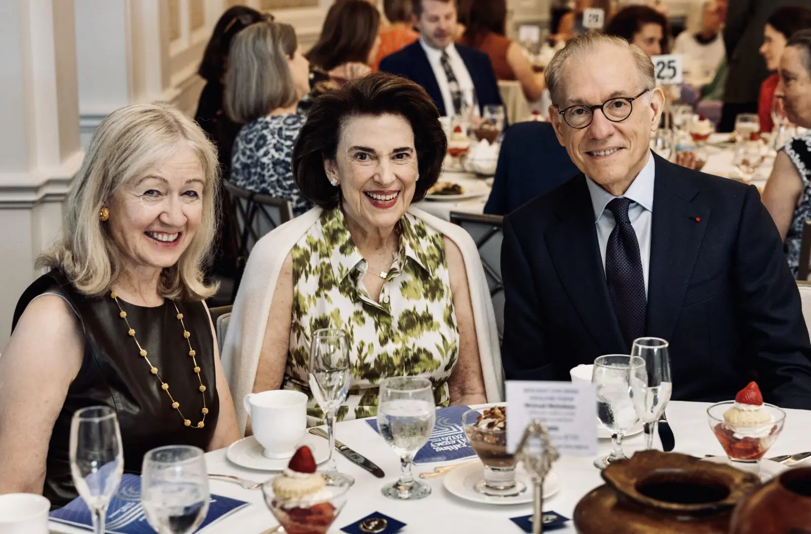 Anna Holliday, Lois Stark, Gary Tinterow at Houston Center for Contemporary Craft 2026 Crafting A Legacy Spring Luncheon (Photo by Jenny Antill Clifton)