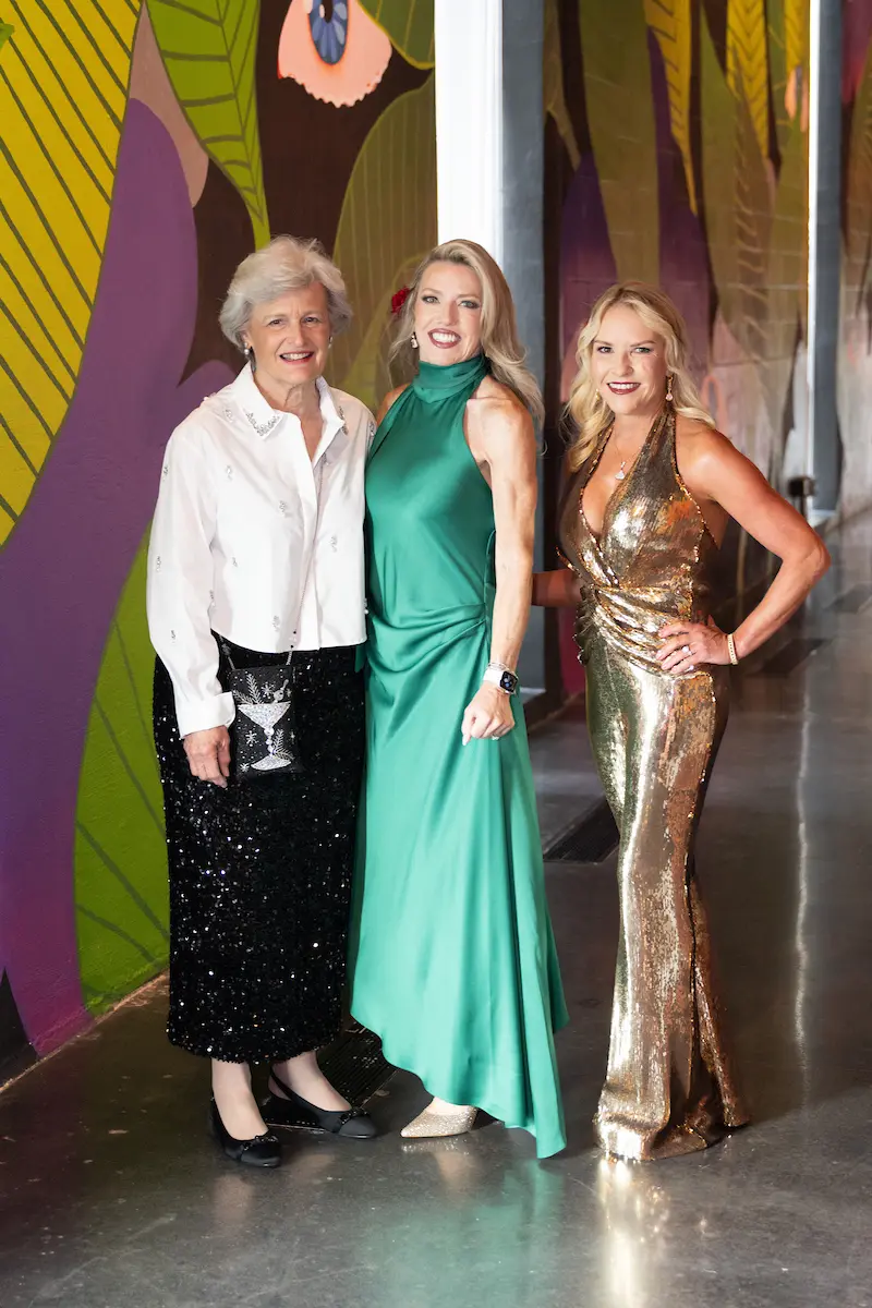 Edith Wittig van Wageningen, Lelia Sprague, and Kelli Lee at the Victory Houston gala (Photo by Wilson Parish)