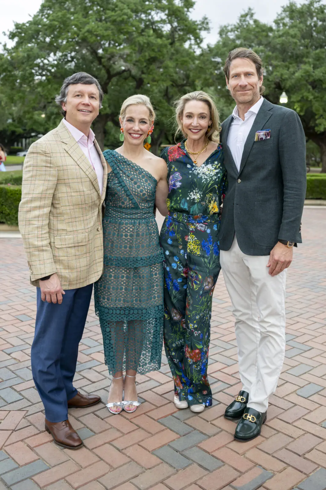 George & Reagen Fibbe, Kaitlyn & Michael Scheurich at Hermann Park Conservancy's 'Evening in the Park' (Photo by Michelle Watson, CatchlightGroup.com)