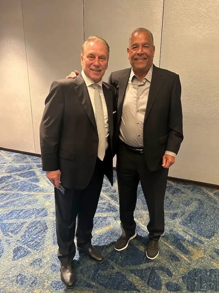 Michigan State coach Tom Izzo and University of Houston coach Kelvin Sampson go way back. To when Sampson was a graduate assistant at MSU. (@KelvinSampson)