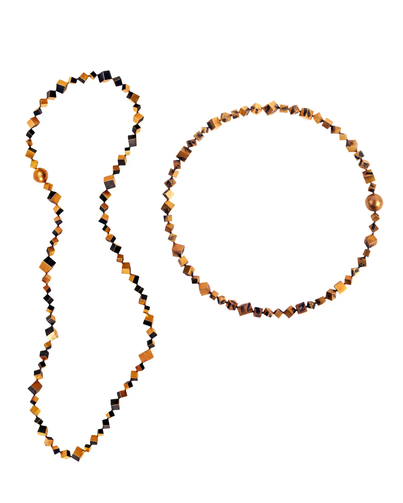 Graziano Visintin received a Loewe Foundation Special Mention for Collier, 2025