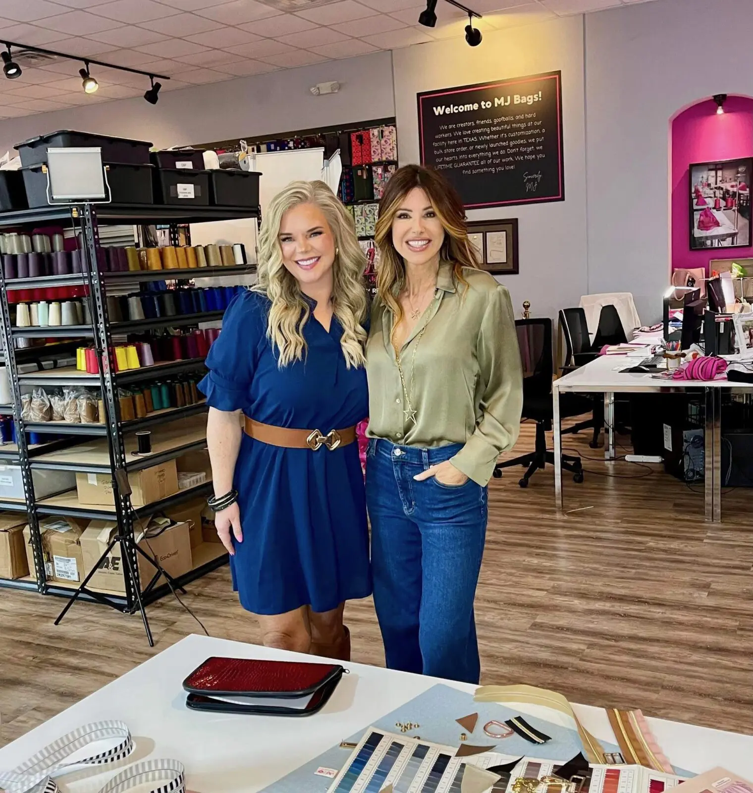 The Dominique Sachse x Makeup Junkie Bags collaboration is going LIVE, and you’re invited to shop in PERSON.