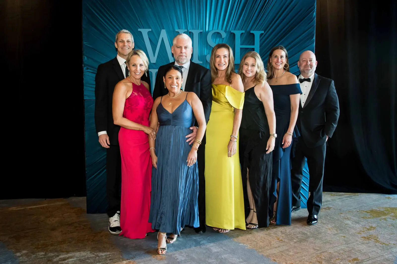 Matt & Alison Delzell, Tina & Mike Menton, Trina Roffino, Jennifer Brannon, Merrill & Brandon Daily (Photo by Kelly Alexander)