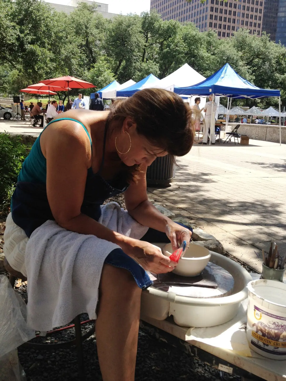 For artist Renee LeBlanc, Empty Bowls Houston represents the intersection of art and compassion. (Photo courtesy Empty Bowls Houston)