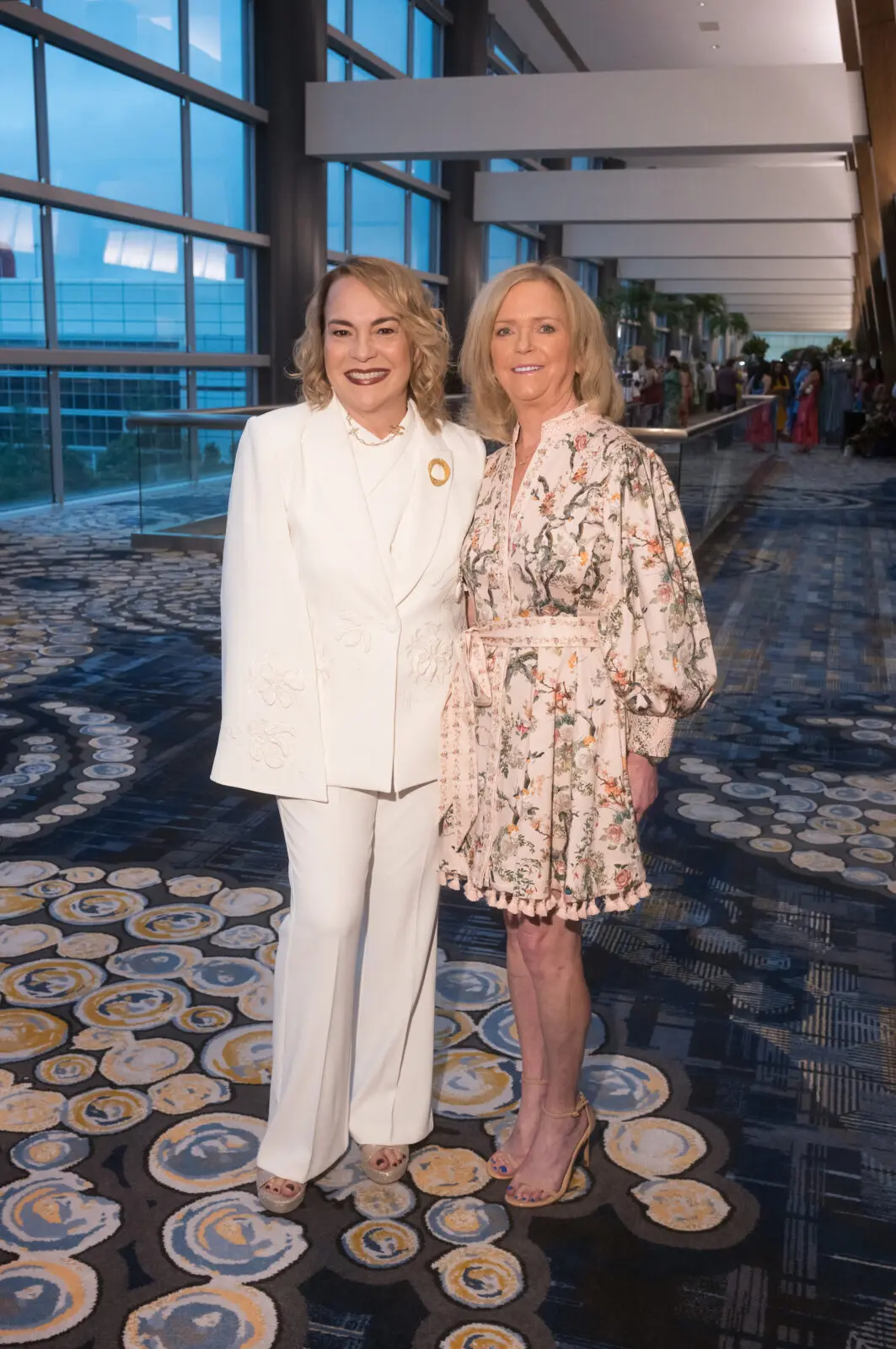 Rosi Hernandez, Chree Boydstun at the Latin Women's Initiative 'Viva la Moda' event (Photo by Daniel Ortiz)