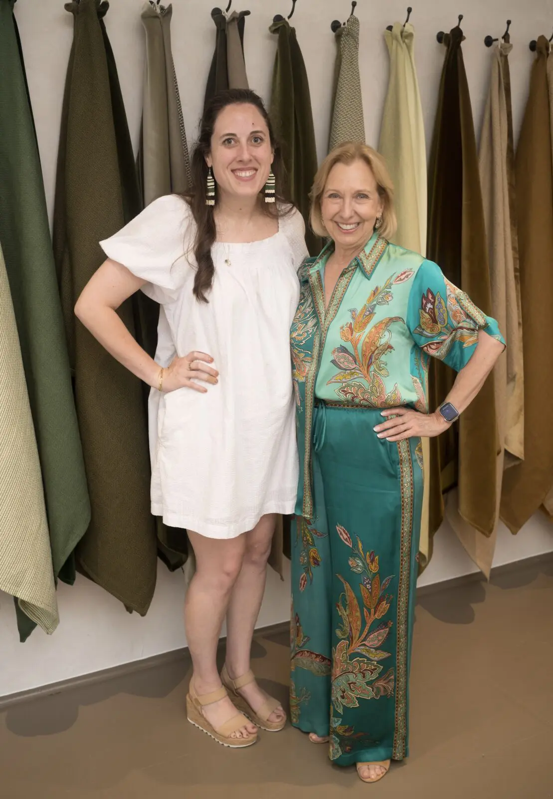 Samantha Brueggeman, Sarah Eilers at the Matt Camron Rugs celebration of its partnership with Rose Uniacke (Photo by Daniel Ortiz)