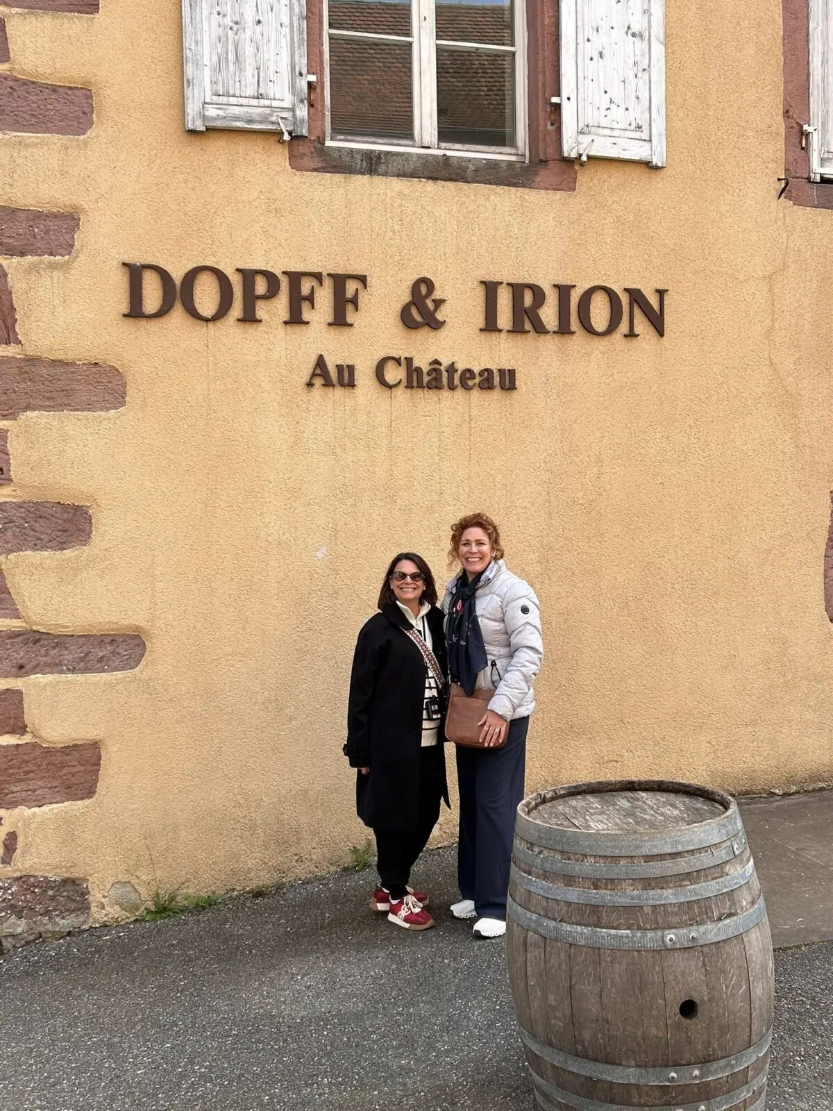 René Murphy (left) and Turquoise Wine Bar founder Jennifer Sinconis search for the best small-batch sparkling wines to bring home. (Photo courtesy of René Murphy)