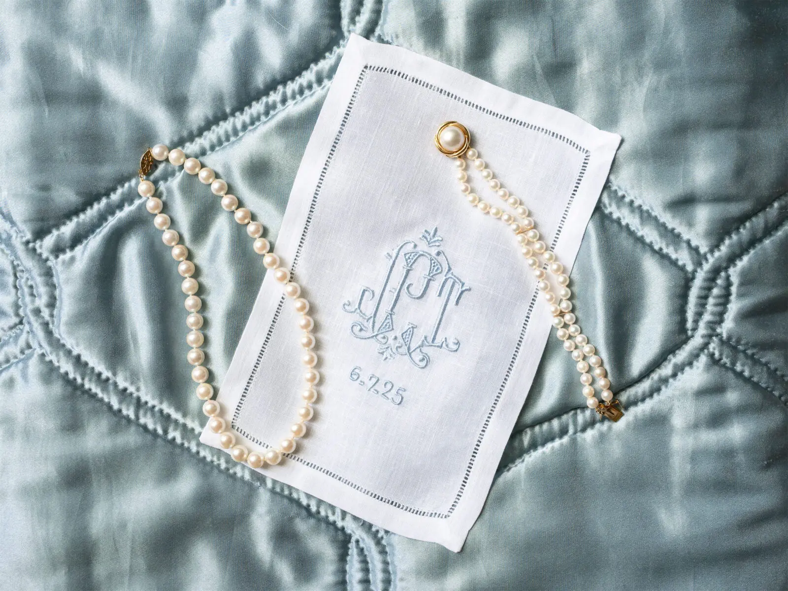 Hodges + Pike wedding details (Photo by The Browns)