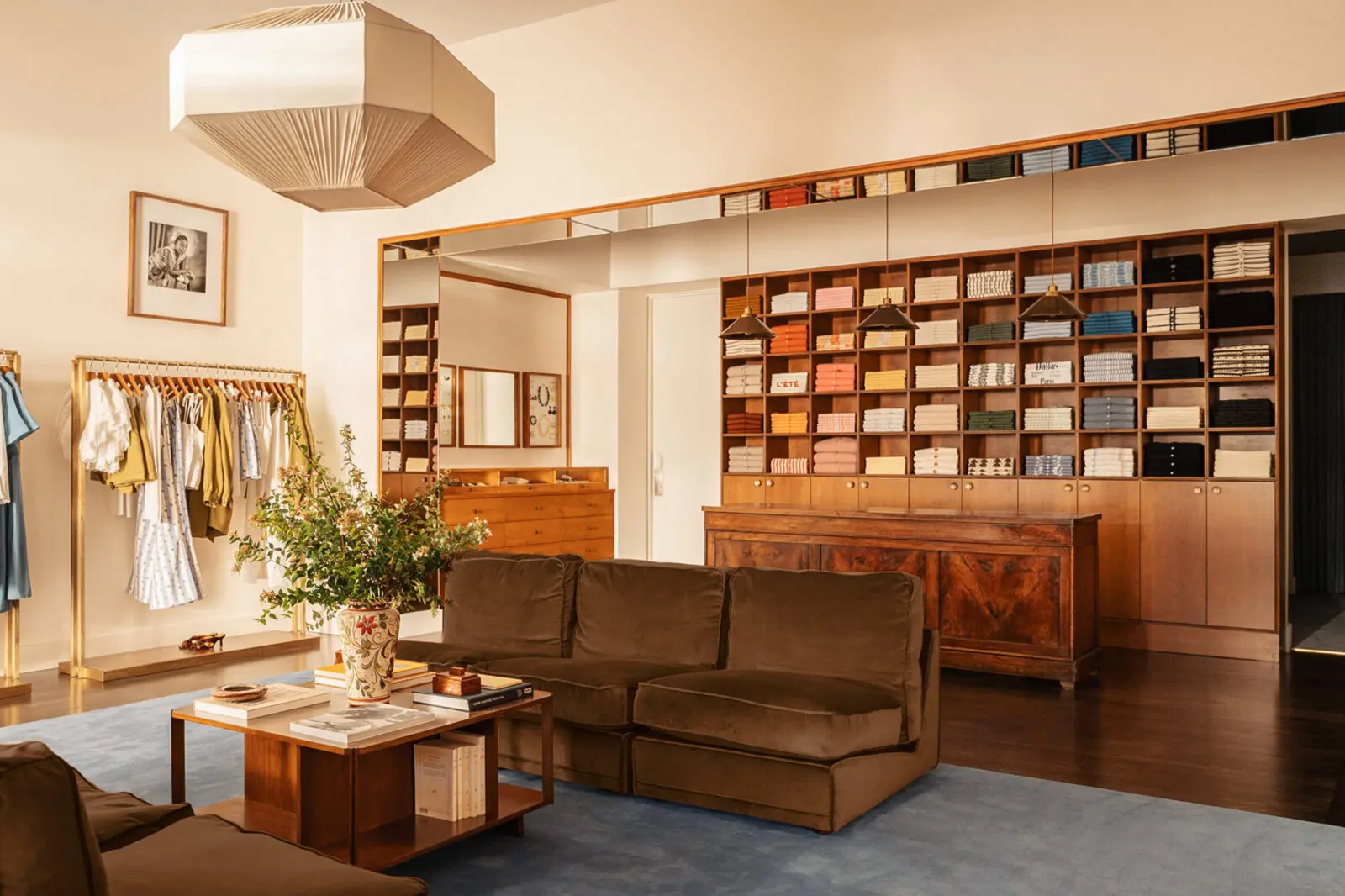 As the name promises, L’Appartement Sézane Dallas feels like stepping into an effortlessly chic Parisian single gal's world. (Photo by Sézane)