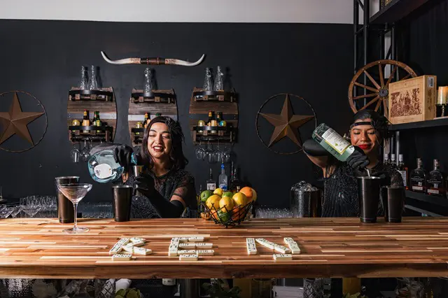 The Art of the Pour: Speakeasy Mixology Experience