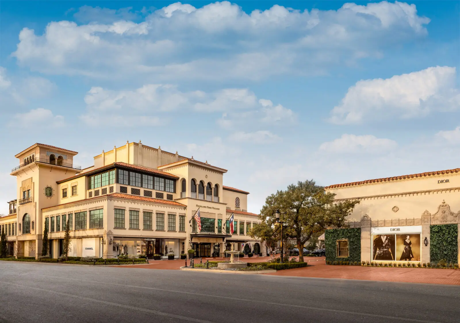You can easily spend an entire afternoon strolling through Highland Park Village. (Courtesy of Highland Park Village)
