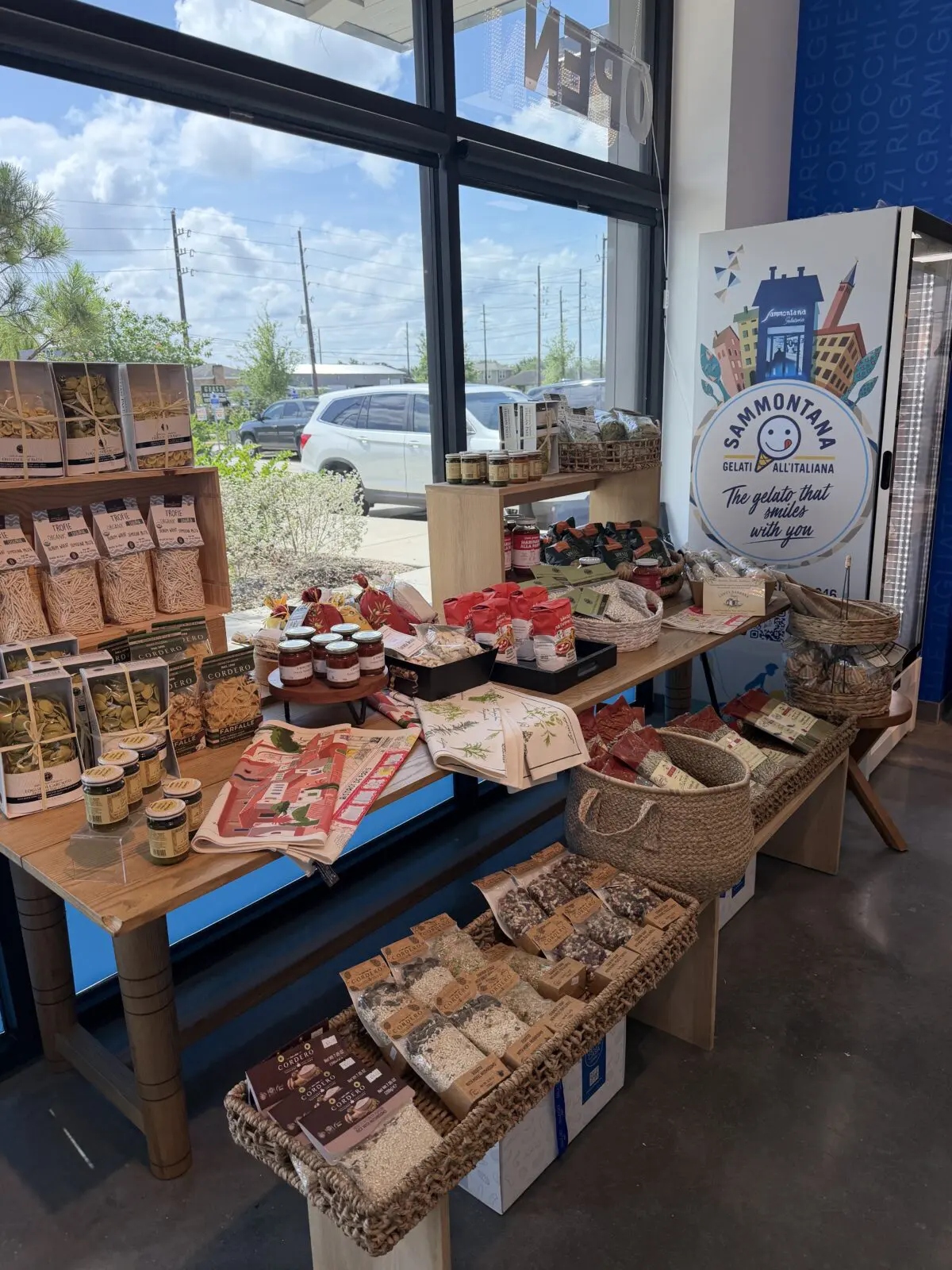 Della Casa also offers complete meal bundles that include fresh pasta, sauce, salad and bread — enough to feed four people for about $42, with a rotating weekly menu. 