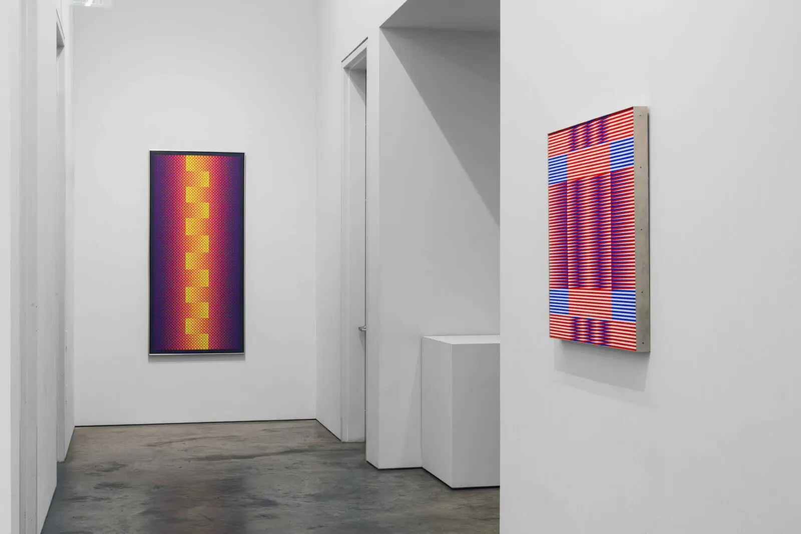 An installation view of "Carlos Cruz-Diez and Julian Stanczak: A Difference in Tone — Two Investigations of Color," 2026, at Sicardi | Ayers | Bacino (Photo by Francisco Ramos. Courtesy Sicardi | Ayers | Bacino)