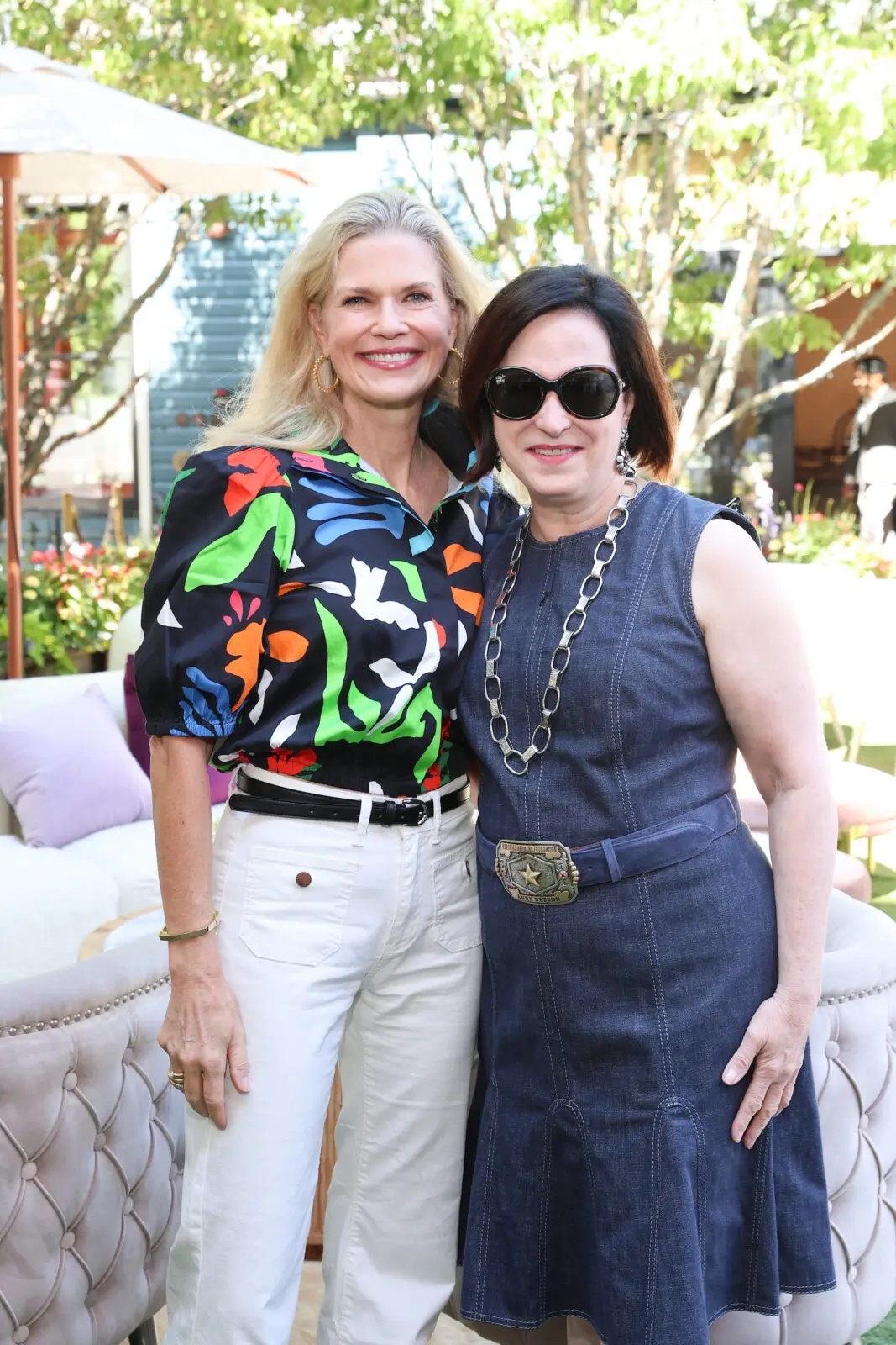 Amy Pierce, Anne Neeson at the Memorial Hermann Foundation Aspen retreat (Photo by Priscilla Dickson)