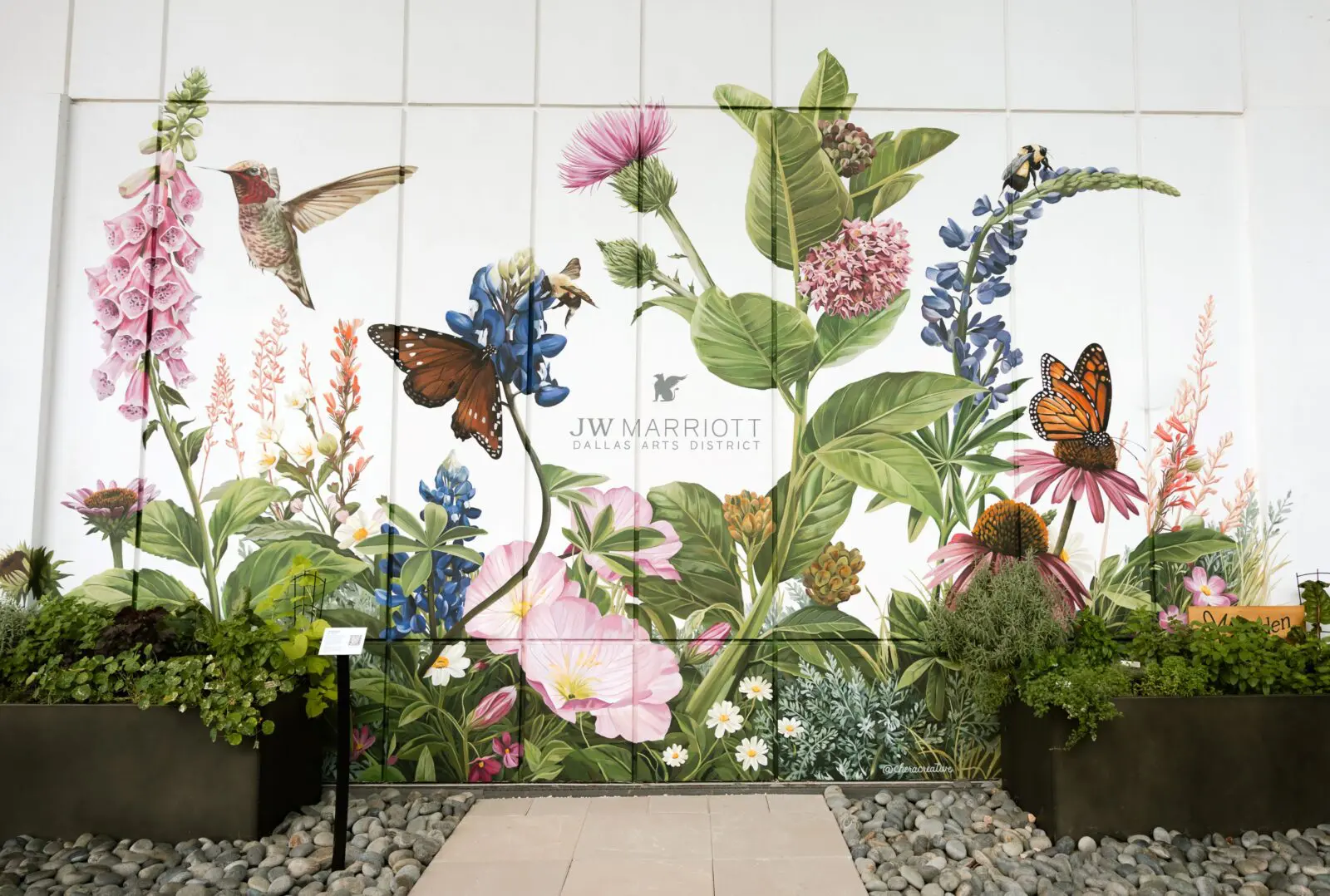 Vincent’s is a place where the beauty of the outdoors meets the energy of downtown.