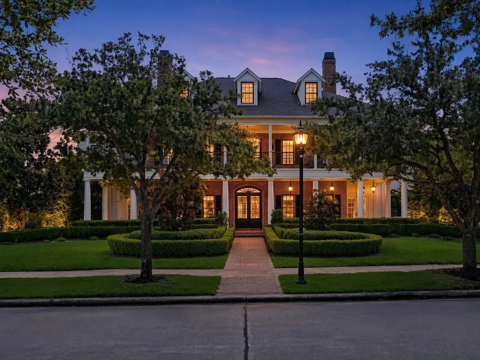 The gorgeous estate of 19 Cape Harbour Pl has everything you need and more. 