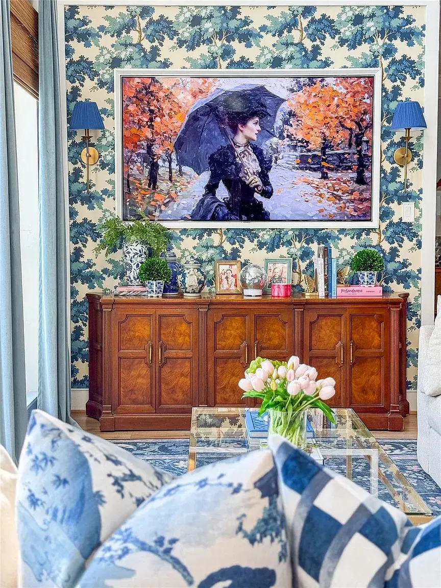 38 N Longspur is full of designer touches and unique designs. 