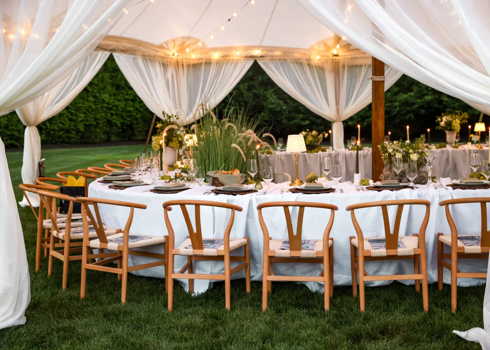 Dinner setting in The Hamptons introducing Houston's Sterling Dio and The Studio Mayfair to East Coast influencers and notables. (Photo by BFA / Kevin Czopek)