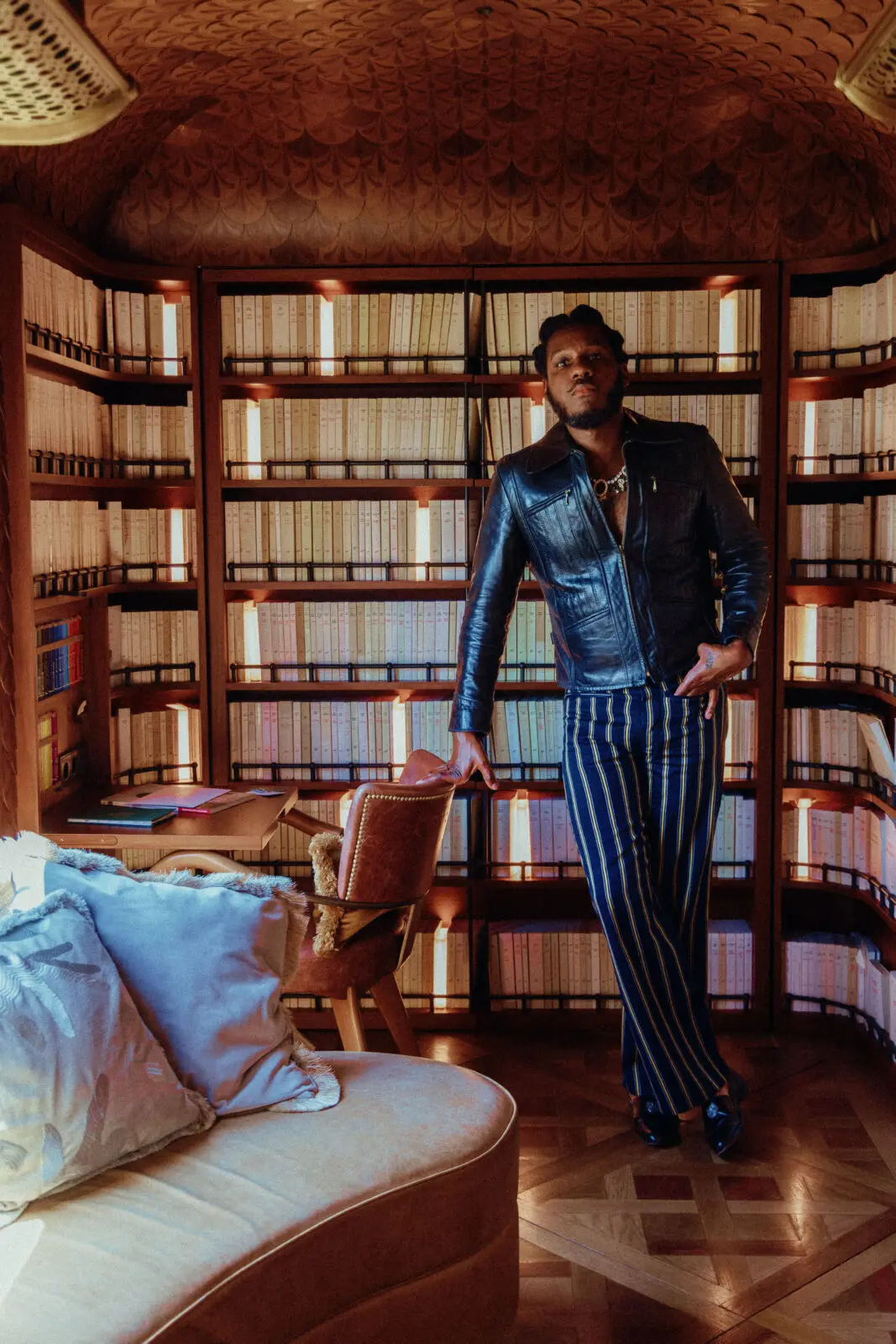 Bridges already looks like a man from a different era. His distinctly retro aesthetic permeates everything he associates himself with. (Photo by Belmond)