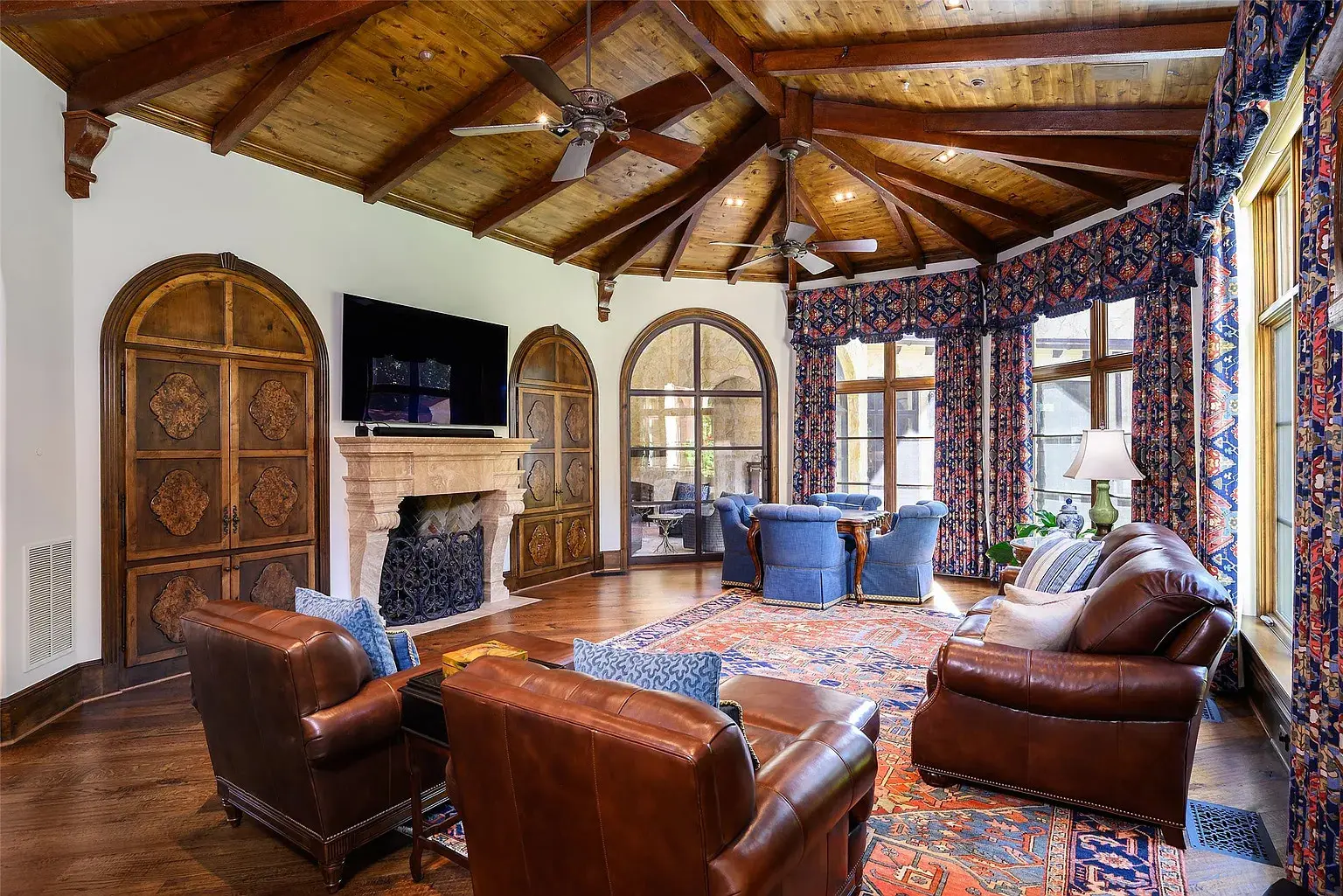 A warm and inviting living room at 5335 Meaders Lane. (Photo by Dave Perry Miller Real Estate)