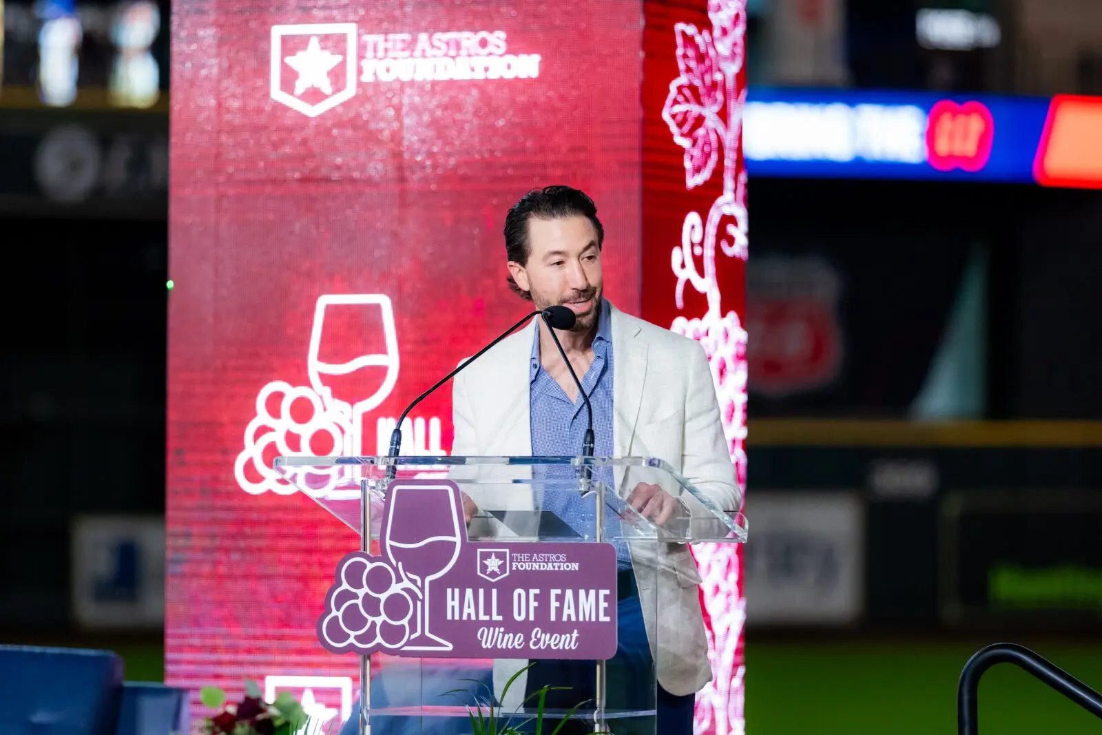  World-renowned winemaker Jesse Katz at the Houston Astros Hall of Fame Wine Dinner featuring Aperture Wines. (Photo courtesy of Houston Astros) (Photo by  Houston Astros)