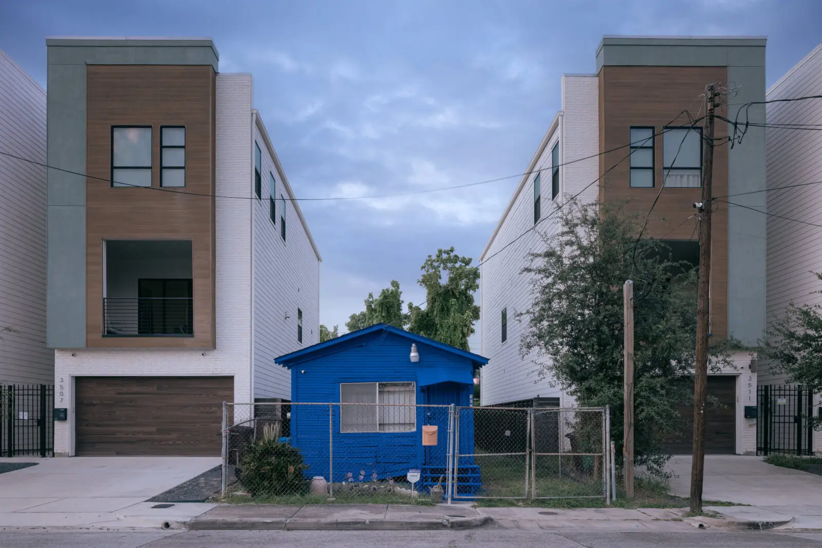 Reynier Leyva Novo's "Blue Bones," 2026, looks at gentrification in the historic Third Ward. Commissioned by PAC Public, it's one of the projects that defines the fall in Houston aligned with Untitled Art. (Photo Francisco Ramos)