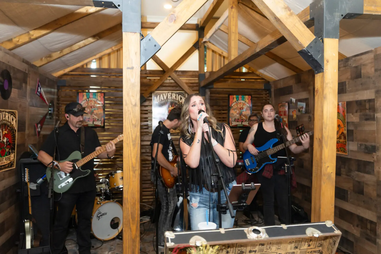 Maverick Golf & Ranch Club with their epic Garage Band taking the Rock n’ Roll theme to a new level (Photo by Sharon Ellman, Ellman Photography)