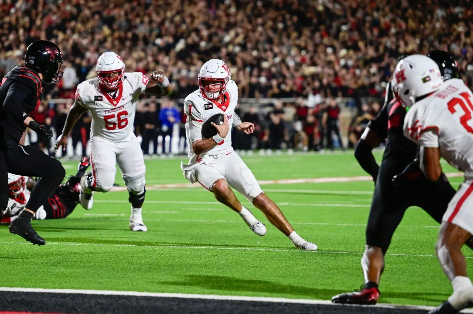 Conner Weigman Wants a Texas Tech Rematch After His Guts-Out QB Show Comes Up Inches Short, But Houston Can’t Keep Putting Everything On Him To Earn It