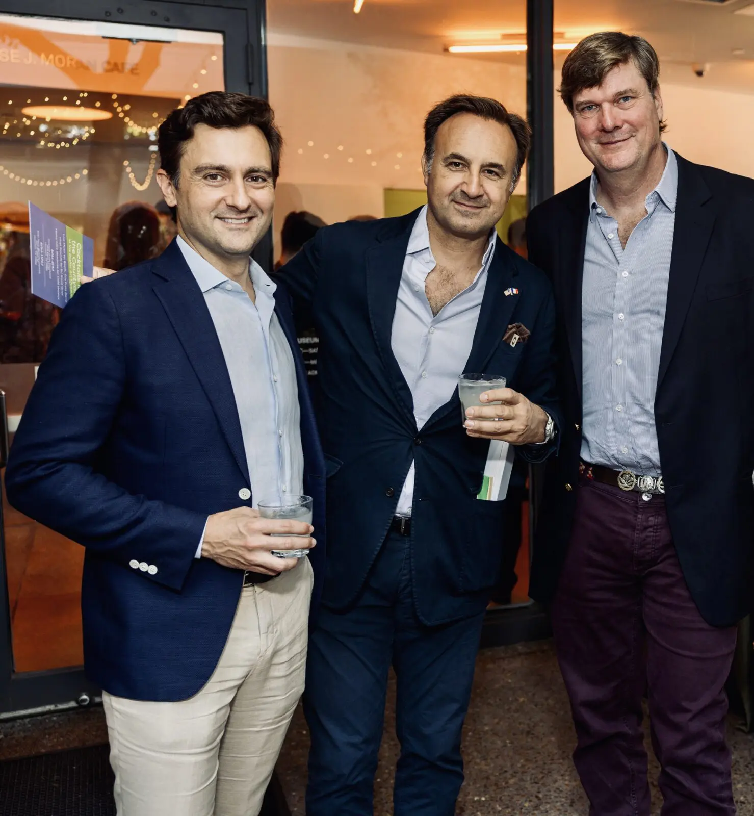 Robert Agresta, Vivien de Gunzburg, John Blaffer Royall at Blaffer Art Museum Cocktails in the Courtyard (Photo by Jenny Antill Clifton)