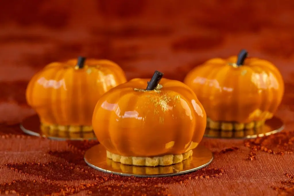 These Pumpkin Cream Cheese Entremets are the perfect fall treats, available at Common Bond. (Photo by Andrew Hemmingway) 
