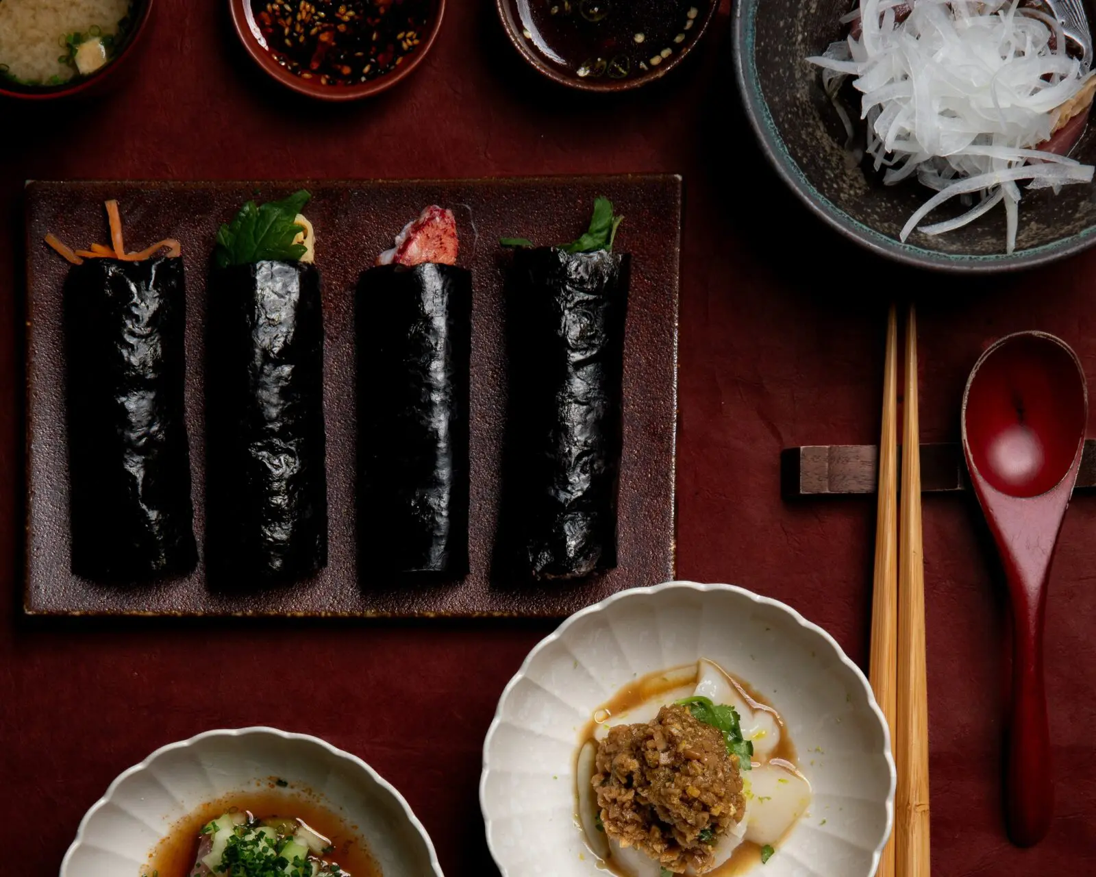 Kira specializes in temaki (handrolls), sashimi, crudo and donburi (rice bowls) selections.
