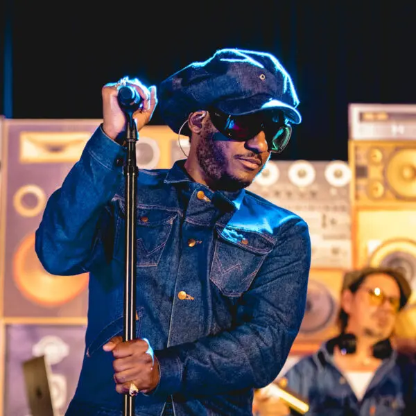 Leon Bridges