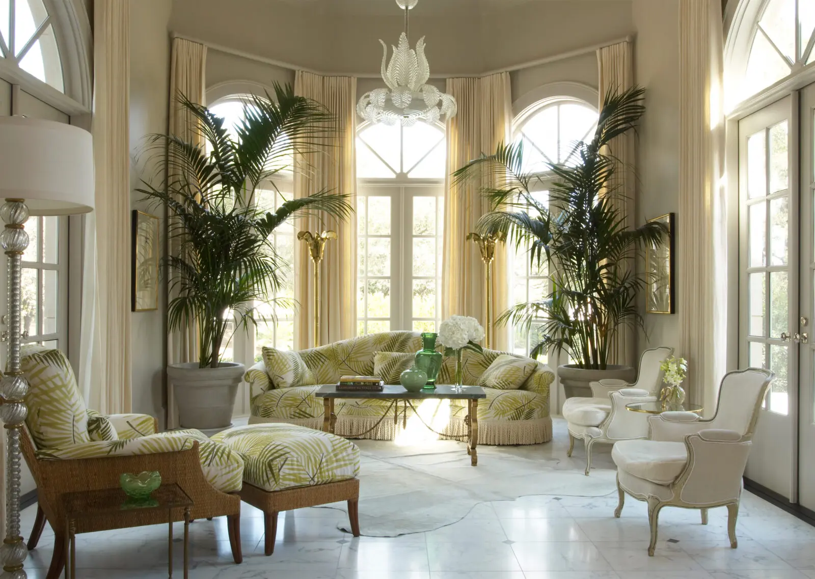 Project in Austin, 2008. Published Veranda, Jan Showers Glamorous Rooms. (Photo by Stephen Karlisch)