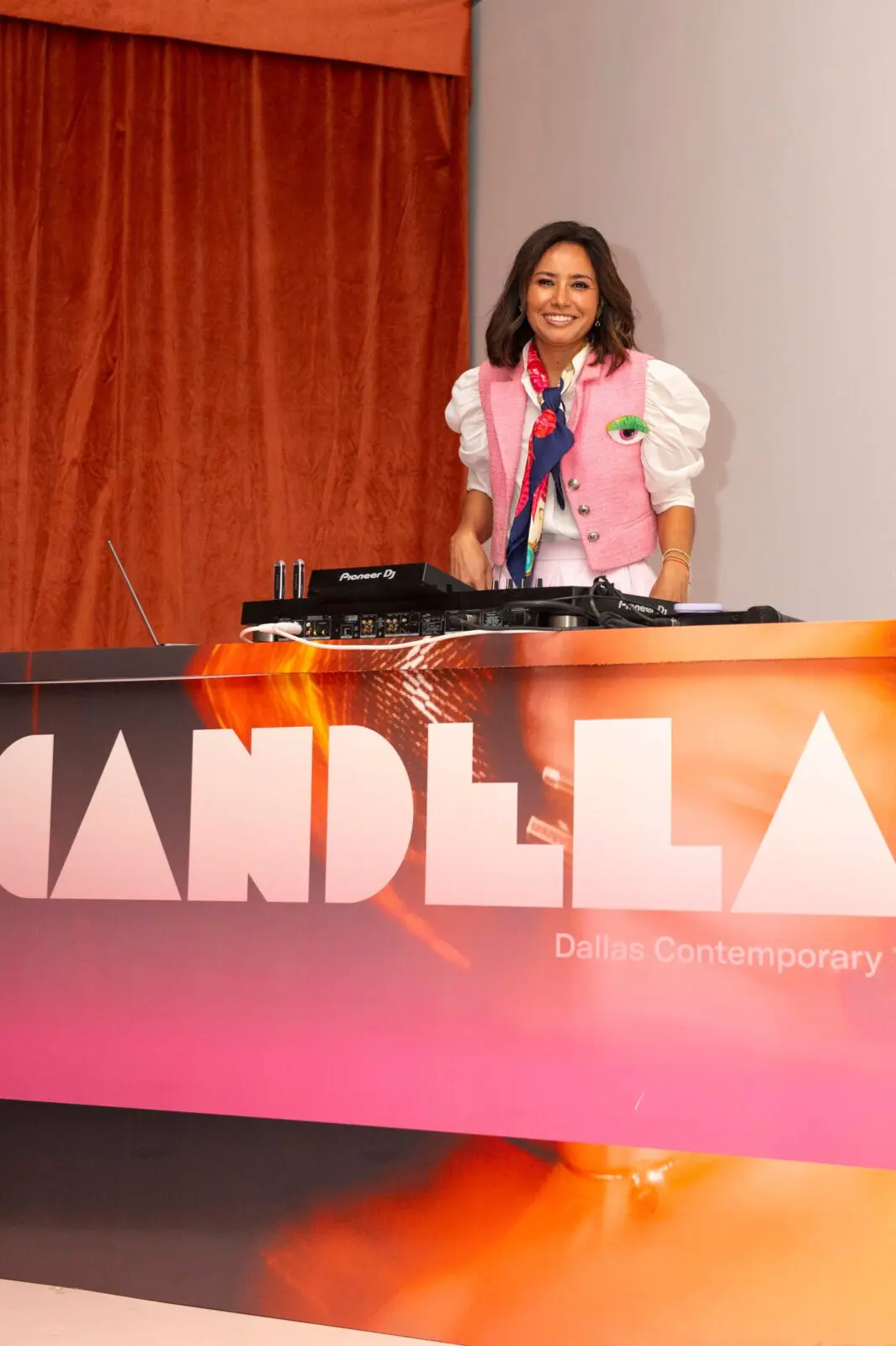 DJ RomiQ (Photo by Tamytha Cameron Photography)
