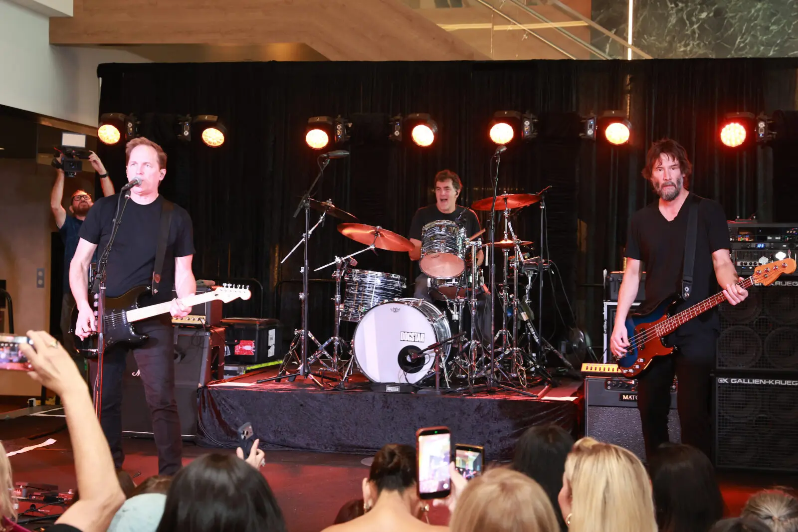 Keanu Reeves with his Dogstar band on stage at PetSet's 'Le Brunch' (Photo by Priscilla Dickson)