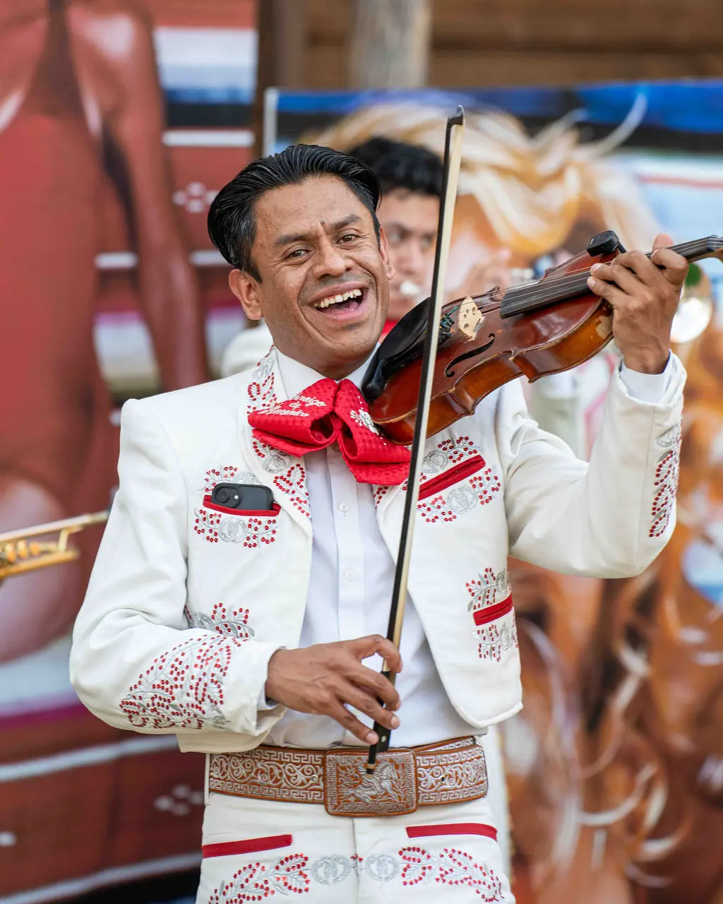 The Tex-Mex Fiesta kicked things off with margaritas and a mariachi band. (Photo by Carol Vig)