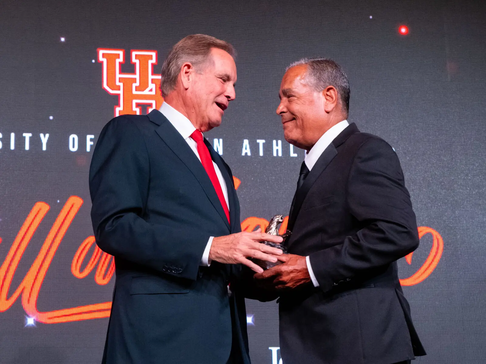 Jim Nantz and Kelvin Sampson have become close friends. (Photo by F. Carter Smith)