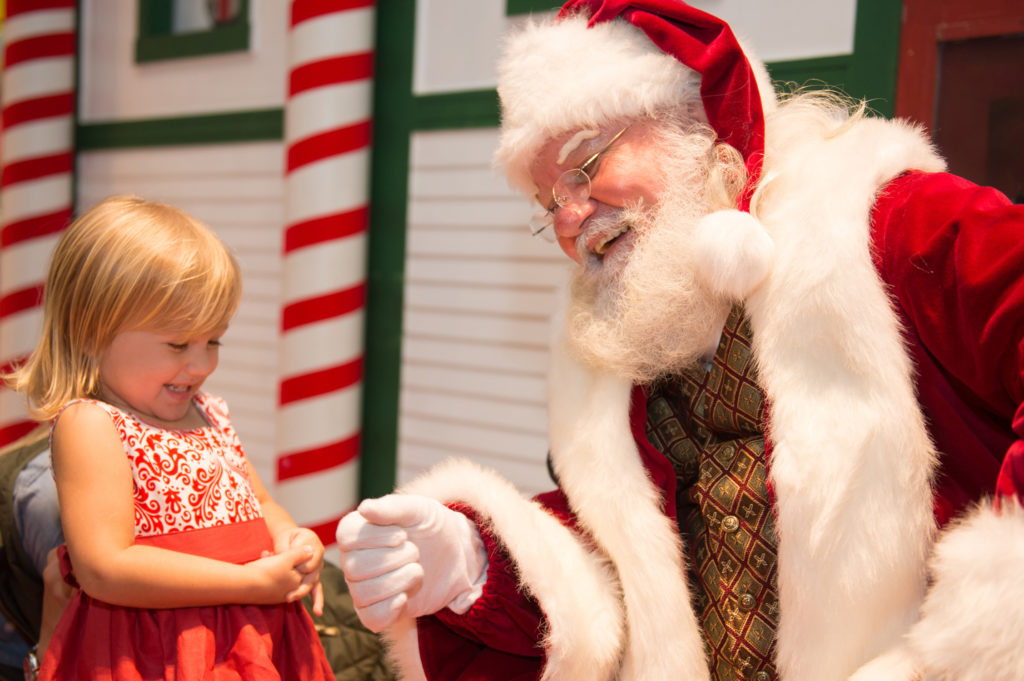 Holiday Schmooze // Past Era, Found & Antiques of River Oaks Holiday Fête // Breakfast with Santa