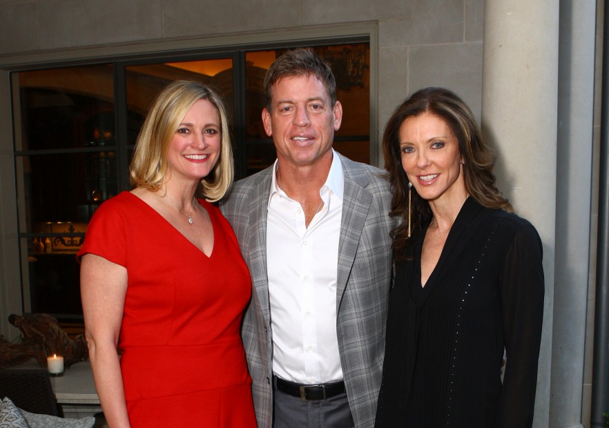 Jennifer Sampson, pictured with Troy Aikman and Charlotte Jones Anderson