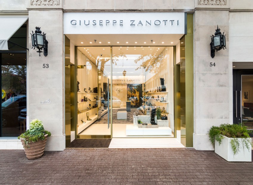 Giuseppe Zanotti, Highland Park Village