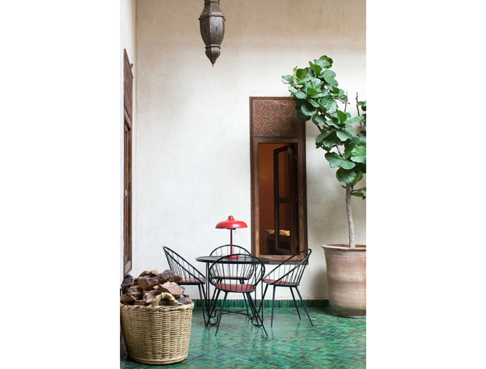 An intimate public space in one of the several courtyards in El Fenn