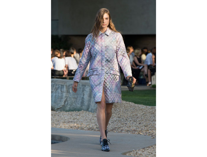 A look from the Louis Vuitton Cruise 2016 collection 