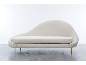 Sandrine chaise in velvet and brass