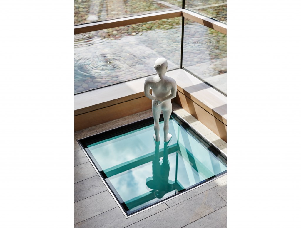 Nicosia’s "naked," 2014