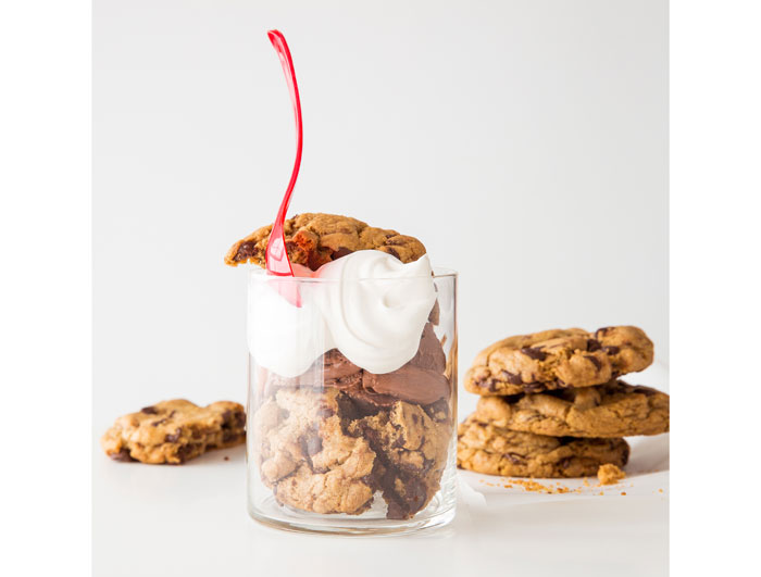 Sprinkles' cookie sundae