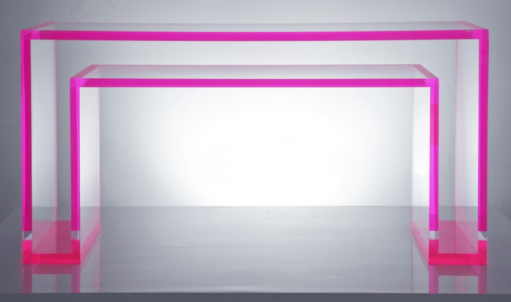 AVF Brilliant console in pink
