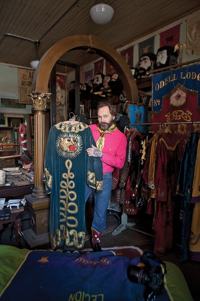Meister Webb with his
favorite Knights of Pythias
robe, circa the turn-of-the-last-century.