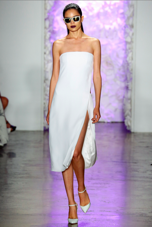Cushnie et Ochs Spring 2016 ready-to-wear collection. (Photo courtesy Vogue Runway)