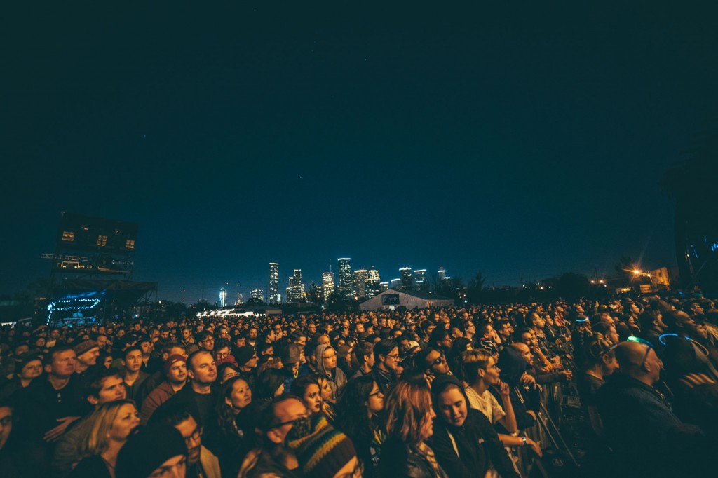 The crowd under the Houston skyline (Photo by Jay Tovar)